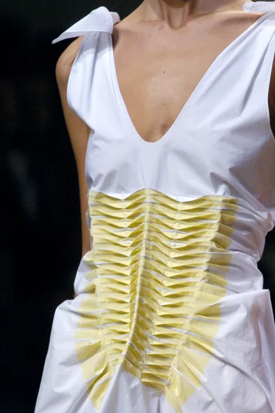 Look 17